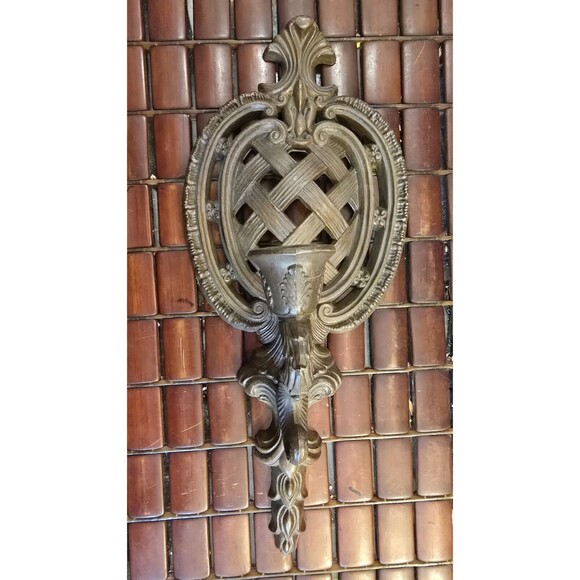 Vintage 1959 Ornate Wall Sconce Candle Holder Hollywood Regency Multi Prod Inc - Picture 1 of 9